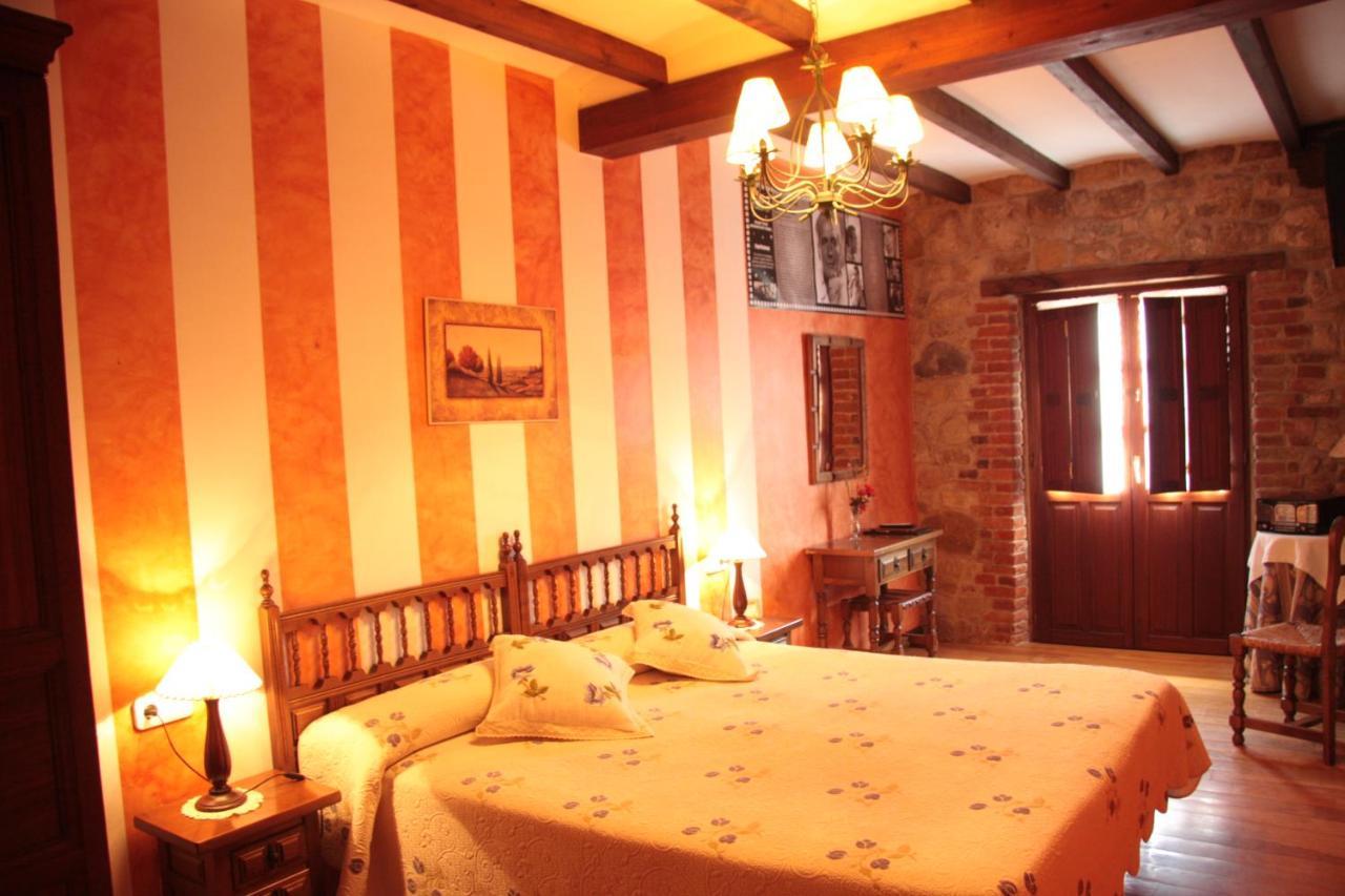 Habitaciones Y Estudios- Hotel "Posada De Cantabria El Solar" - Cenas Y Gintonic- Bar -Terraza Panoramica Galizano Εξωτερικό φωτογραφία