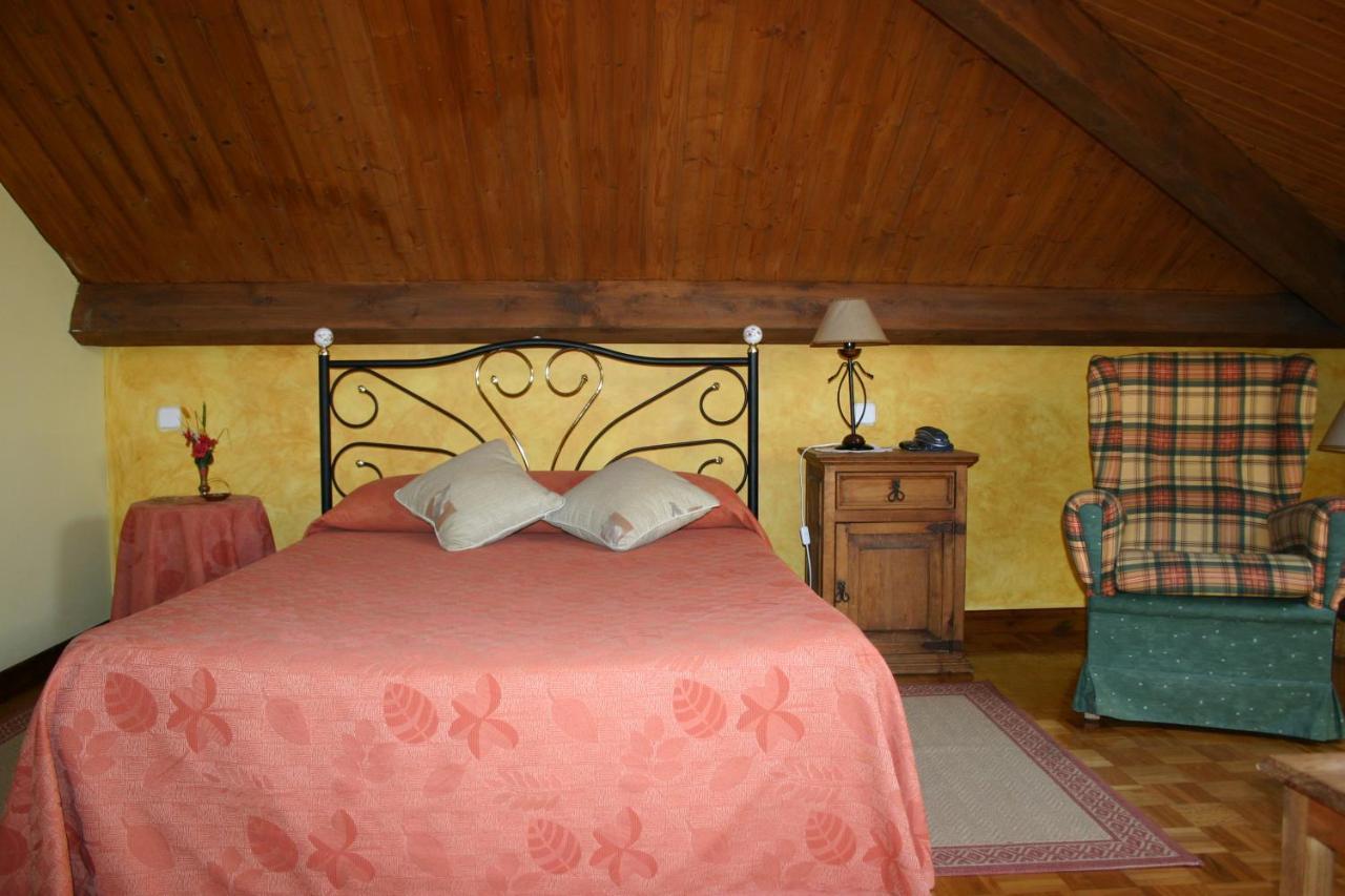 Habitaciones Y Estudios- Hotel "Posada De Cantabria El Solar" - Cenas Y Gintonic- Bar -Terraza Panoramica Galizano Εξωτερικό φωτογραφία