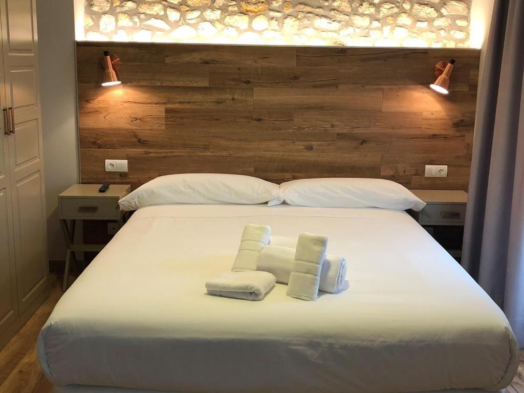 Habitaciones Y Estudios- Hotel "Posada De Cantabria El Solar" - Cenas Y Gintonic- Bar -Terraza Panoramica Galizano Εξωτερικό φωτογραφία