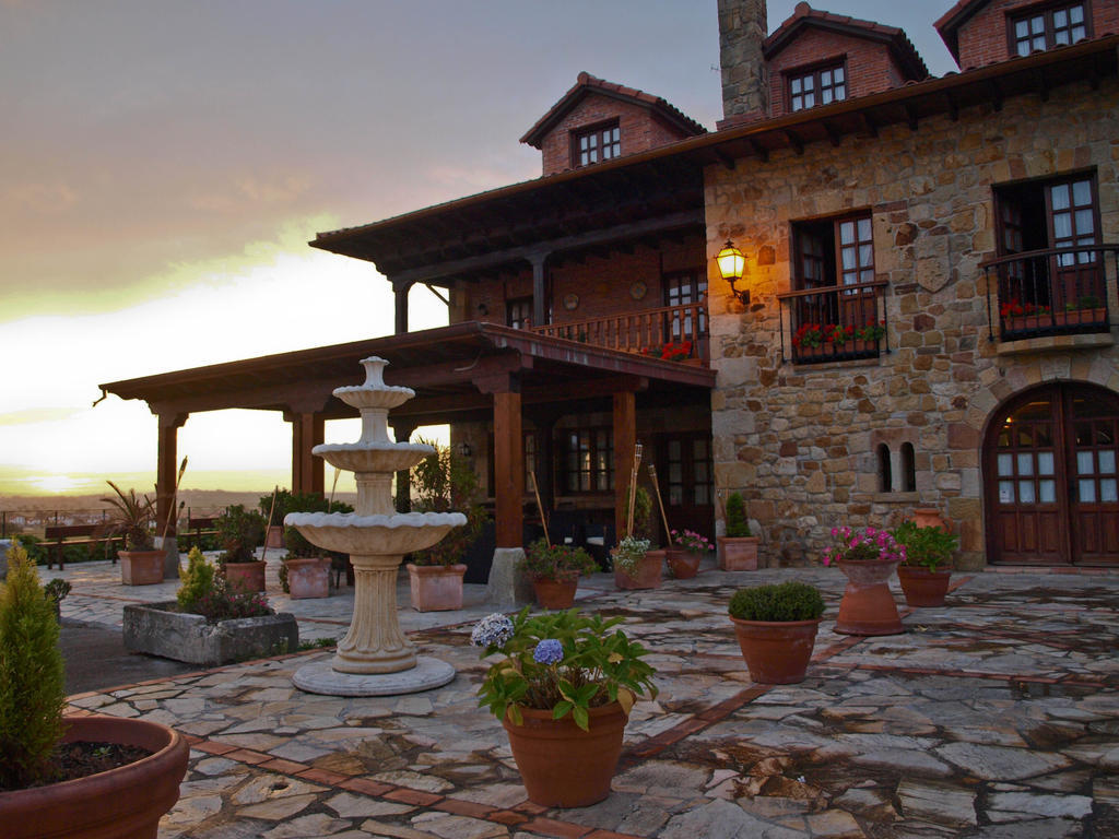Habitaciones Y Estudios- Hotel "Posada De Cantabria El Solar" - Cenas Y Gintonic- Bar -Terraza Panoramica Galizano Εξωτερικό φωτογραφία
