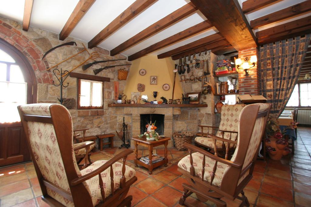Habitaciones Y Estudios- Hotel "Posada De Cantabria El Solar" - Cenas Y Gintonic- Bar -Terraza Panoramica Galizano Εξωτερικό φωτογραφία