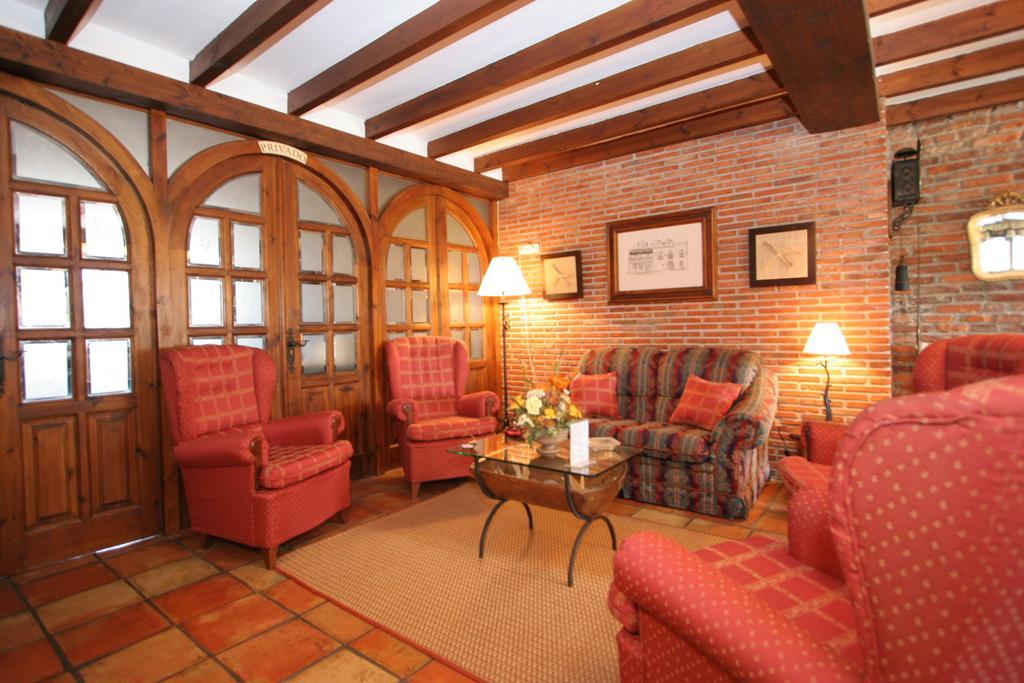 Habitaciones Y Estudios- Hotel "Posada De Cantabria El Solar" - Cenas Y Gintonic- Bar -Terraza Panoramica Galizano Εξωτερικό φωτογραφία
